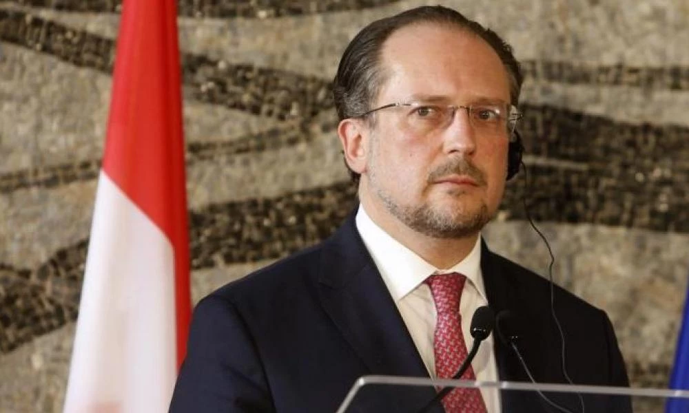 Και επίσημα νέος καγκελάριος της Αυστρίας ο Αλεξάντερ Σάλενμπεργκ